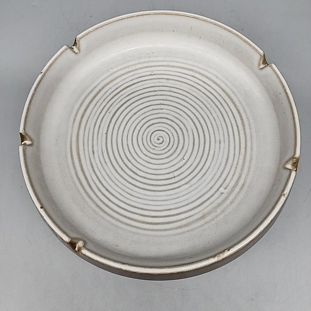 Vintage Robert Maxwell Art Pottery Ashtray Signed 8 Inches Diameter White Brown